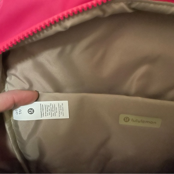 Lululemon Athletica Everywhere Backpack 22l Calypso Pink/Sheer Oak - Picture 3 of 3